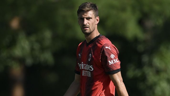 Matteo Gabbia (difensore AC Milan), qui durante l'amichevole Milan-Lumezzane 7-0 (precampionato 2023-2024) | News (Getty Images) Matteo Gabbia AC Milan amichevole Milan-Lumezzane 7-0 precampionato 2023-2024