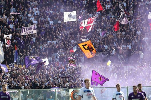GERMOGLI PH: 30 MARZO 2025 FIRENZE STADIO ARTEMIO FRANCHI CAMPIONATO SERIE A FIORENTINA VS ATALANTA NELLA FOTO TIFOSI Esodo Curva Fiesole a Milano, saranno in 3.000. Poi tutti in Slovenia- immagine 2