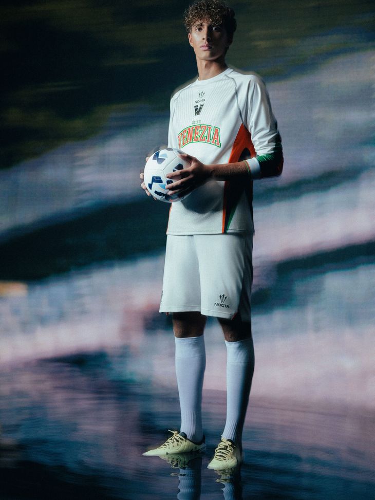 Venezia, le nuove maglie rendono omaggio al legame del club con la città