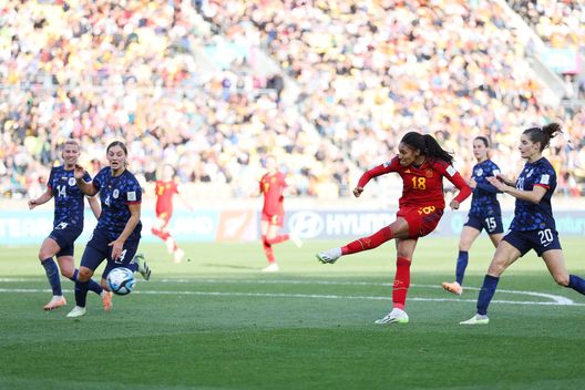 Salma Paralluelo segna la rete decisiva (Photo by Lars Baron/Getty Images) Mondiali femminili, Spagna in semifinale: Olanda ko nel thriller di Wellington- immagine 6