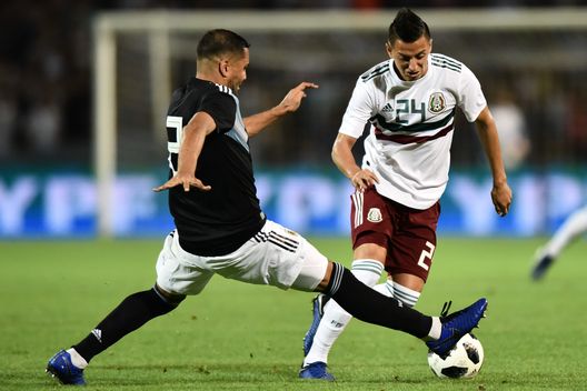 Chivas, l’assurdo scherzo in sala stampa di Alvarado: fa esplodere un petardo e poi…- immagine 3