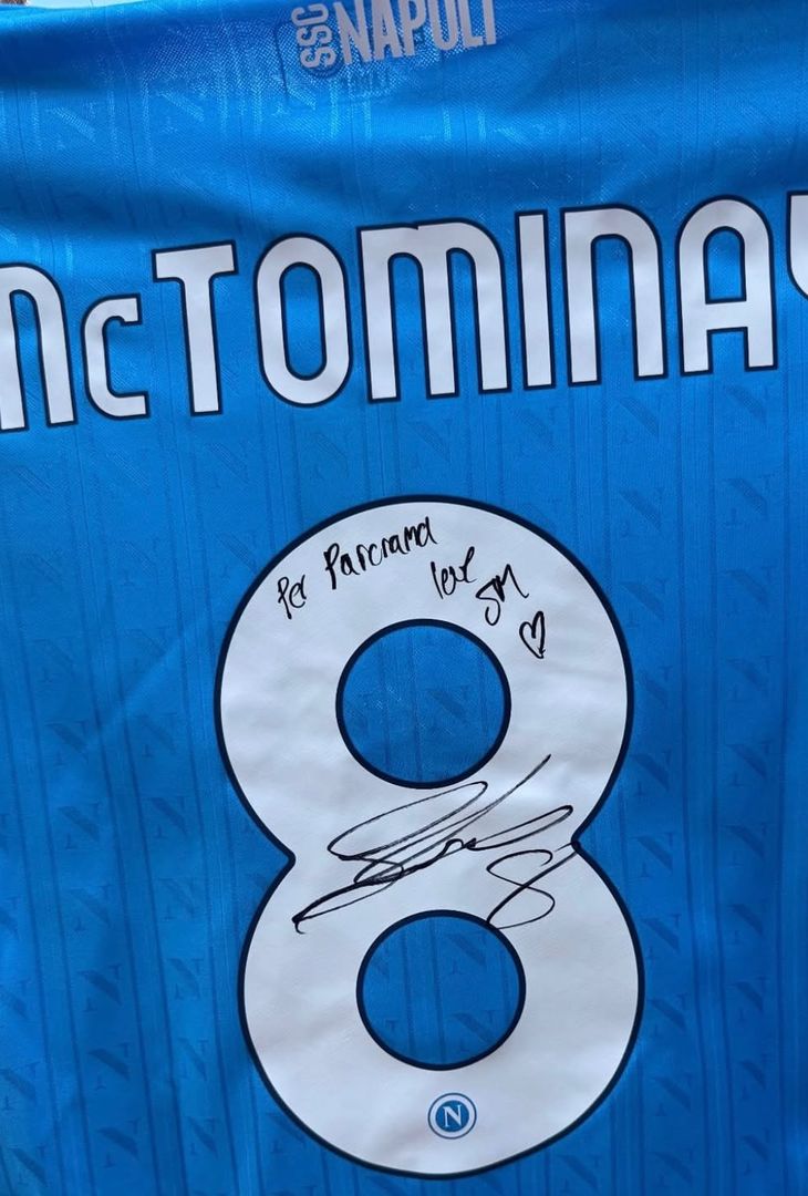 Scott McTominay è stato ospite al Panorama Capri con la compagna Cam Reading