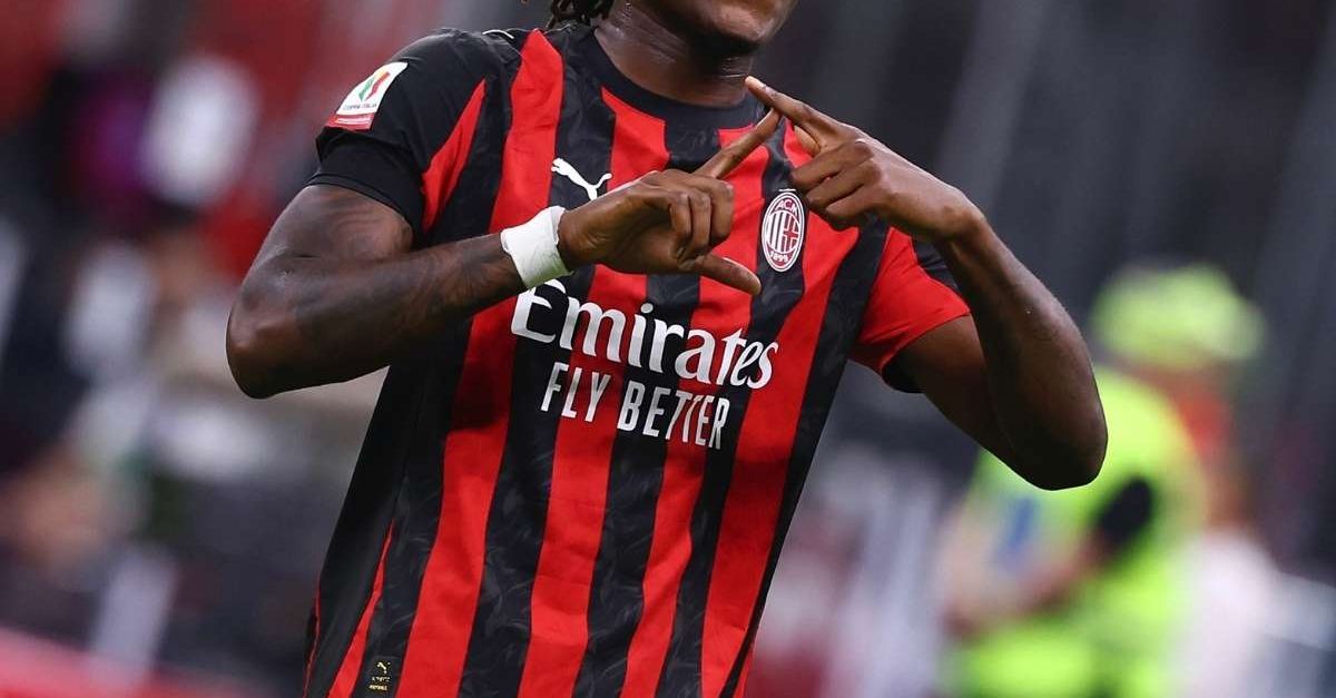 Milan Bari, Leao fuori per infortunio: le condizioni del portoghese | PM News Milan Bari, Leao fuori per infortunio: le condizioni del portoghese | PM News