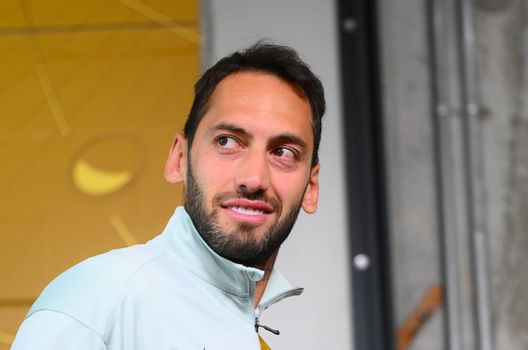 Calhanoglu: “Al Galatasaray ora o mai più”.  Offerta al Hilal: 3+3. Inter vota Inzaghi- immagine 2