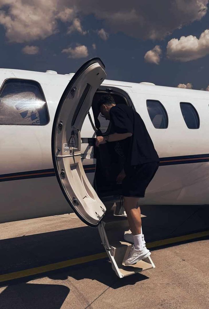 GALLERY Rrahmani parte per le vacanze: con lui sempre un po’ di Napoli - immagine 3