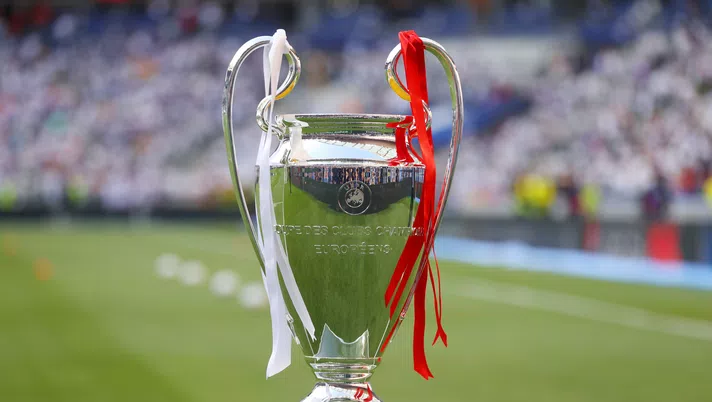 Champions League - Cup - Coppa