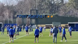 VIDEO FCIN1908 – Inter in campo alla vigilia dello Sparta: il torello dei nerazzurri