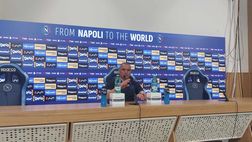 Calzona in conferenza: “Credo nell’Europa, ma so che abbiamo un problema. Sui tifosi…”