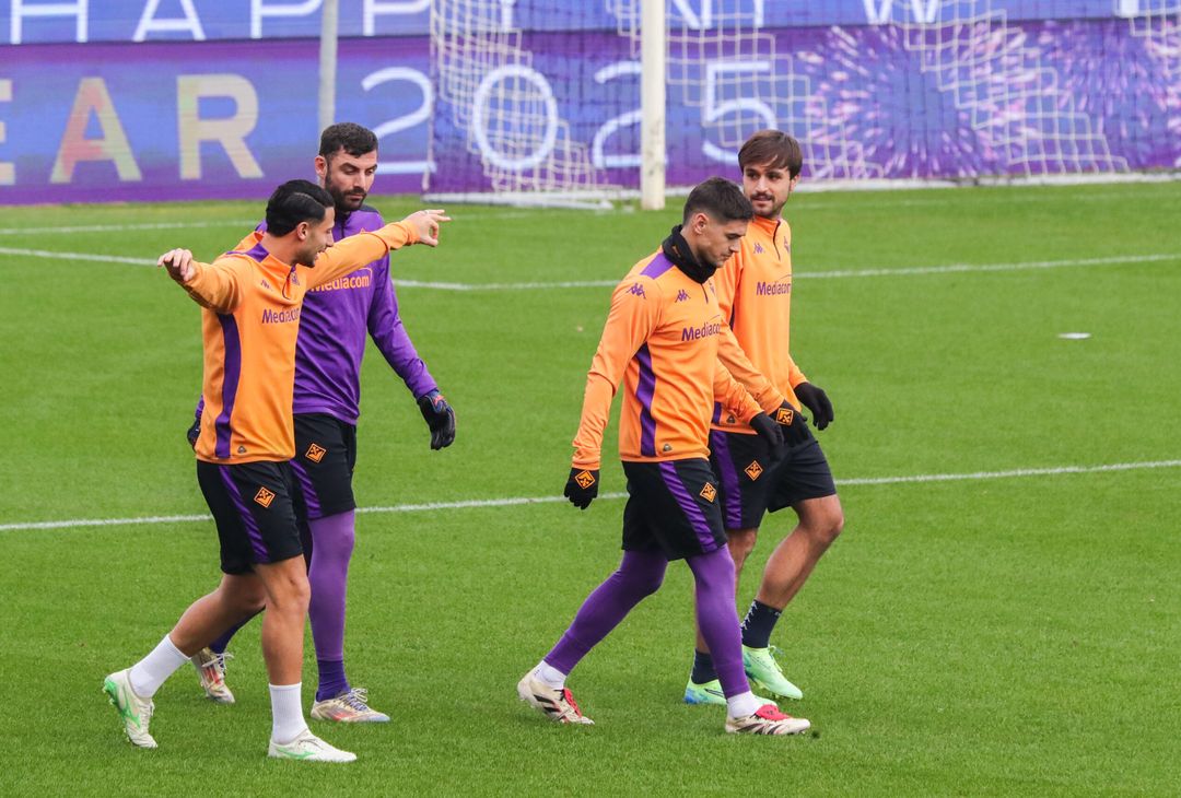 Gallery VN – Allenamento a porte aperte della Fiorentina, le immagini più belle - immagine 15
