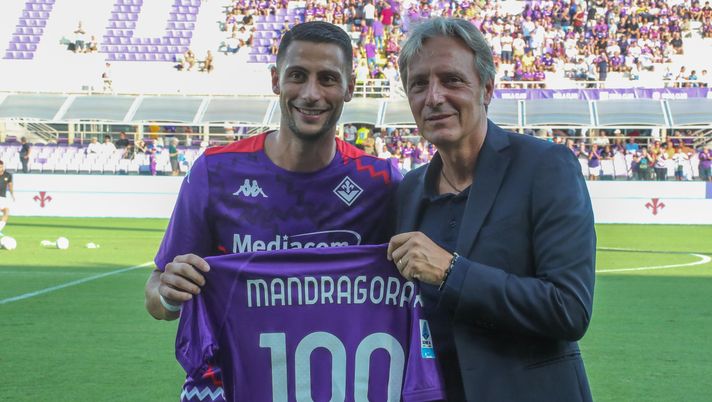 Mandragora, 100 presenze in viola: premiato con una maglia celebrativa - immagine 1