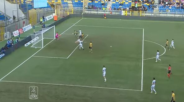 Screen youtube lega serie b  La Stampa – Juve Stabia, segna il pronipote di Mussolini. Polemiche per l’esultanza dei tifosi- immagine 2