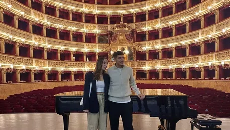 Un incontro tra arte e calcio: Di Lorenzo in visita al San Carlo (in dolce compagnia) - immagine 3