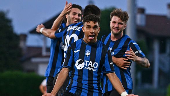 L’esultanza di Vavassori dopo il gol del 3-0: talento classe 2006, simbolo del vivaio nerazzurro in festa Vavassori Atalanta U23