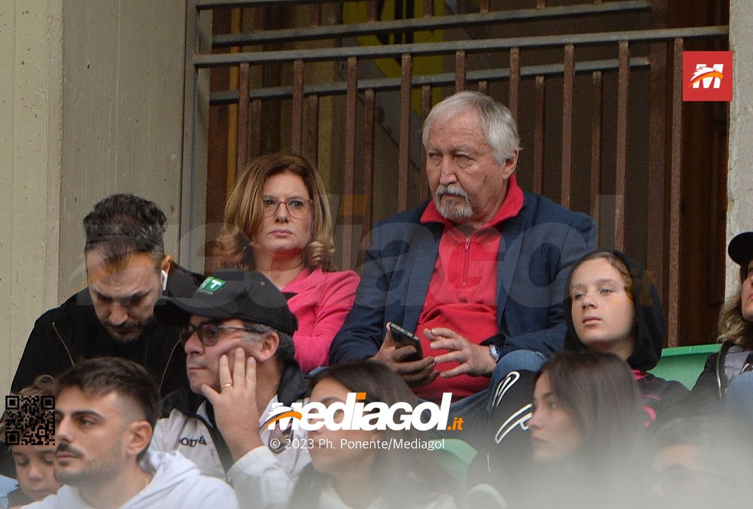 FOTOTIFO Palermo-Cittadella 0-1, gli scatti ai tifosi al “Renzo Barbera” (GALLERY) - immagine 81