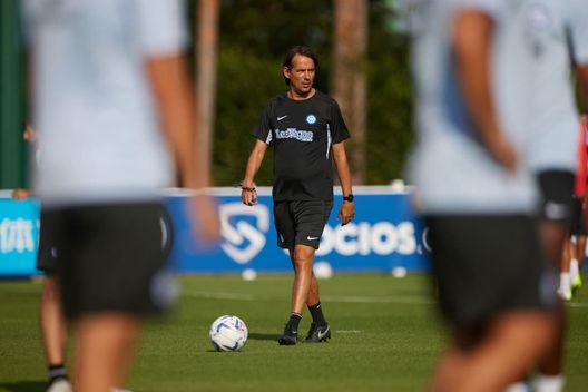 Verso Inter-Milan, seduta senza i nazionali: Acerbi e Sensi in gruppo- immagine 2