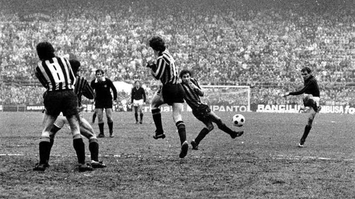 Inter al Meazza e Milan a San Siro: “Il gol nel derby che fece piangere Federico” - immagine 1