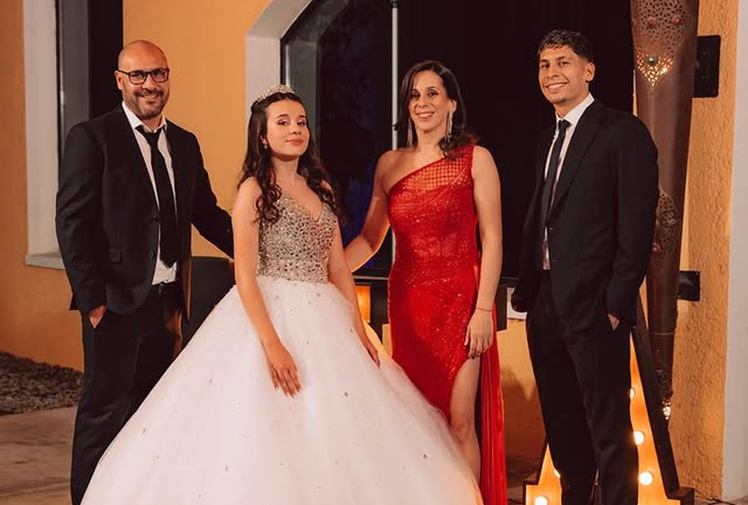 Olivera show, musica e passi di danza alla festa della sorella – LA FOTOGALLERY - immagine 2