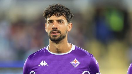 FLORENCE, ITALY - MAY 18: Pablo Mari Villar of ACF Fiorentina looks on during the Serie A match between Fiorentina and Bologna at Stadio Artemio Franchi on May 18, 2025 in Florence, Italy. (Photo by Gabriele Maltinti/Getty Images) Pablo Marì