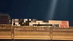 Roma-Napoli, striscione shock in città contro i napoletani – LA FOTO