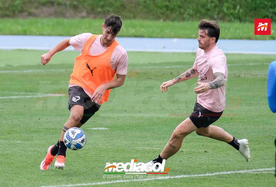 FOTO Ritiro Palermo, seduta mattutina al centro Aquagranda (GALLERY) - immagine 34