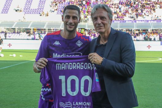 GERMOGLI PH: 25 AGOSTO 2024 FIRENZE STADIO ARTEMIO FRANCHI SERIE A FIORENTINA VS VENEZIA NELLA FOTO MANDRAGORA 100 PRESENZE FERRARI Ferrari soddisfatto: “Serata perfetta. Adesso completiamo la squadra”- immagine 2