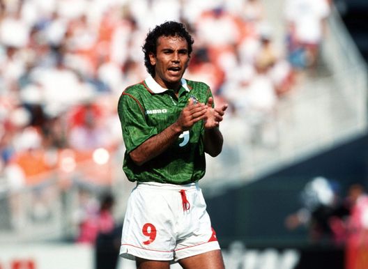 Hugo Sanchez, ex attaccante, considerato insieme a Marquez uno dei due calciatori messicani più forti della storia. (Foto di Lutz Bongarts/Bongarts/Getty Images) Il Messico guarda già al futuro: Rafa Marquez nuovo Ct dopo il Mondiale 2026- immagine 3