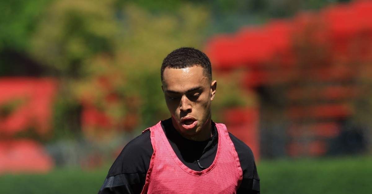 Tre compleanni di tre flop del Milan: vi ricordate di Dest, Ely e Diego Lopez? Ecco cosa fanno oggi