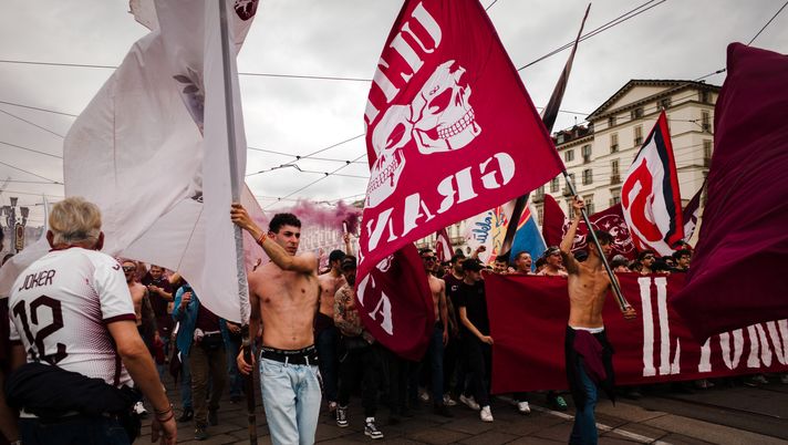 Torino, popolo in protesta: nuova marcia dei tifosi - immagine 1