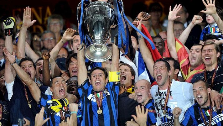 Inter, 16 anni fa la vittoria della Champions League: il ricordo della notte di Madrid Inter, 16 anni fa la vittoria della Champions League: il ricordo della notte di Madrid - immagine 1