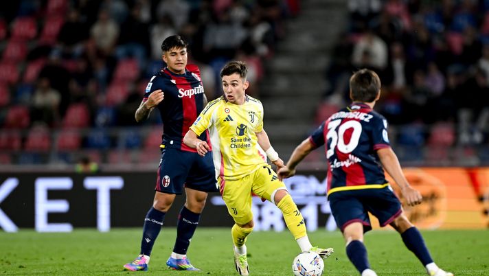 BOLOGNA, ITALY - MAY 4: Francisco Conceicao of Juventus during the Serie A match between Bologna and Juventus at Stadio Renato Dall'Ara on May 4, 2025 in Bologna, Italy. (Photo by Daniele Badolato - Juventus FC/Juventus FC via Getty Images) Bologna-Juventus: gli xG, i dati e le statistiche delle due squadre - immagine 1