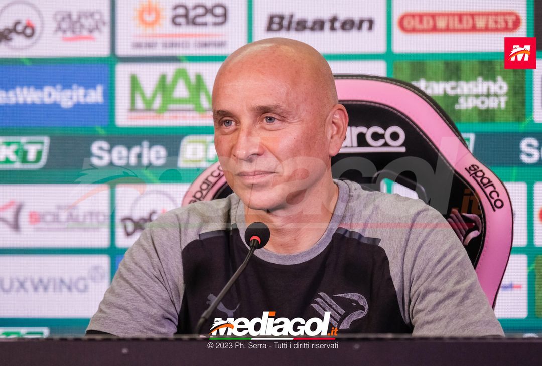 FOTO PALERMO, verso il Catanzaro: mister Corini in conferenza stampa (GALLERY) - immagine 16