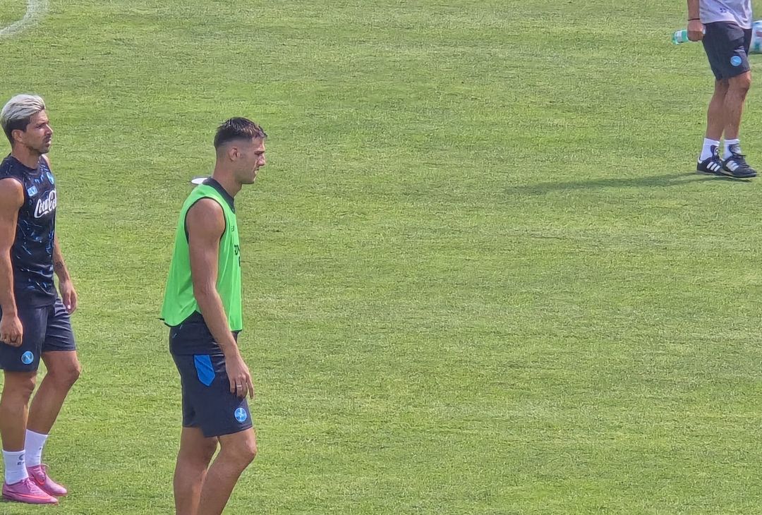 Lucca, le prime immagini col Napoli: subito in campo a Dimaro! – LA FOTOGALLERY - immagine 7