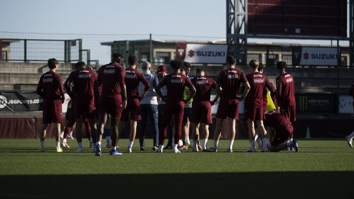 Torino contestato al Filadelfia prima della Lazio: il messaggio dei tifosi - immagine 1