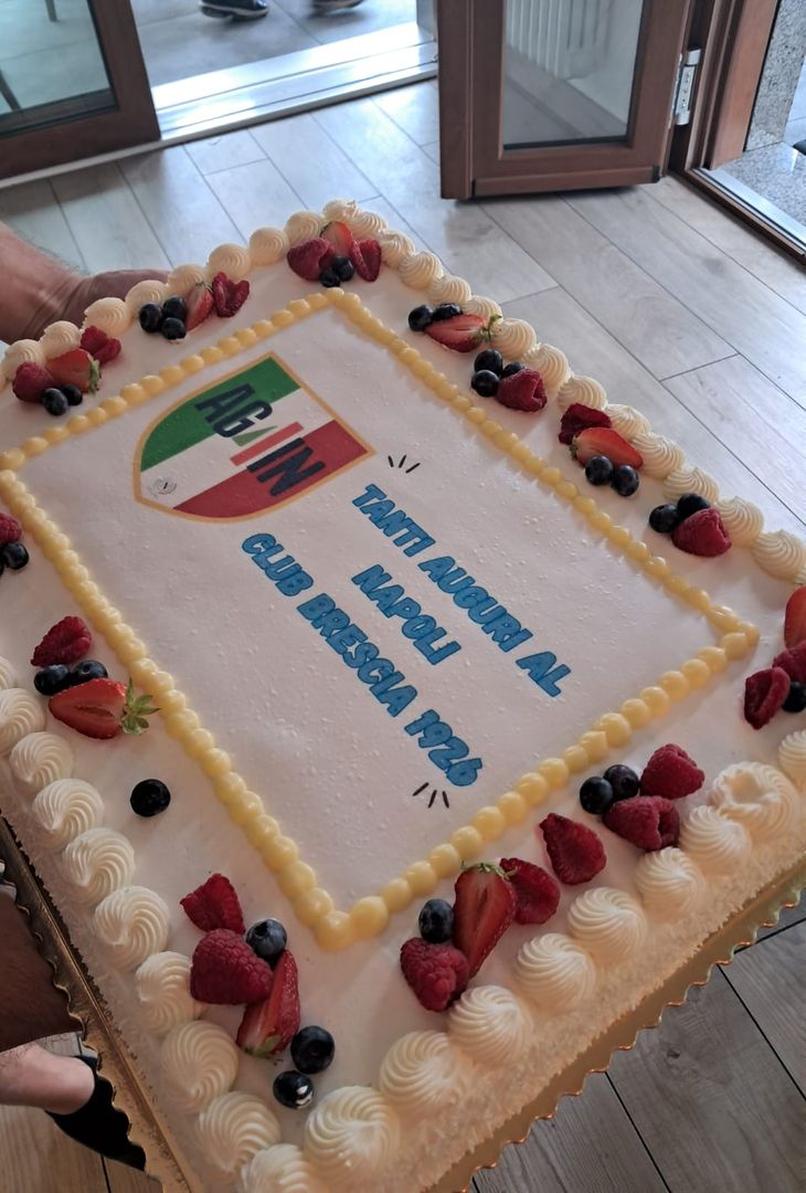 Il Napoli Club Brescia 1926 festeggia undici anni di storia a Dimaro in occasione dell'amichevole Napoli - Catanzaro!