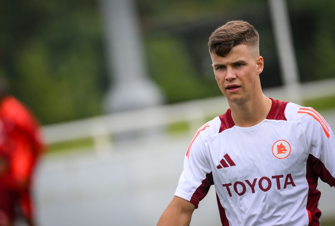 Ritiro Roma, primo allenamento in Inghilterra: c’è Paredes – FOTO GALLERY - immagine 9