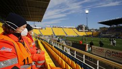 Volley e basket chiudono. Il calcio invece…