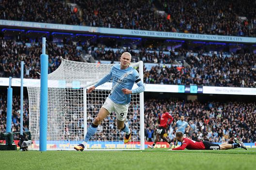 Manchester United-Manchester City, i giocatori con più presenze e gol nel derby- immagine 3