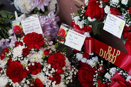Il tributo a Diogo Jota dei tifosi del Liverpool (Photo by Peter Byrne/PA Images via Getty Images)