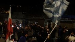 “Ho visto Maradona”, i tifosi del Napoli onorano Diego: il video dallo stadio