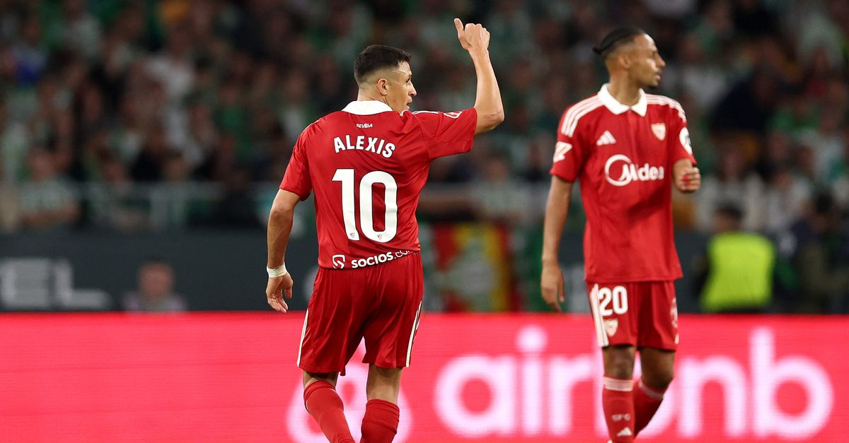 Sanchez segna nel derby di Siviglia, in gol Koulibaly e Castellanos: il weekend degli ex Serie A