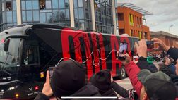 VIDEO – Milan-Juventus, pullman rossonero arrivato a San Siro | PM News