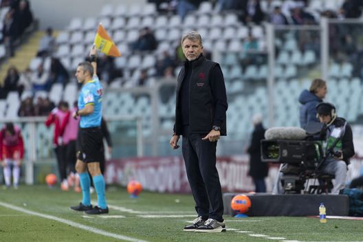 TURIN, ITALY - DECEMBER 13: Marco Baroni Head Coach of Torino FC reacts during the Serie A match between Torino FC and US Cremonese at Stadio Olimpico Grande Torino on December 13, 2025 in Turin, Italy. (Photo by Stefano Guidi - Torino FC/Torino FC 1906 via Getty Images) Baroni, dalla panchina si può incidere: decisive le mosse del secondo tempo- immagine 2