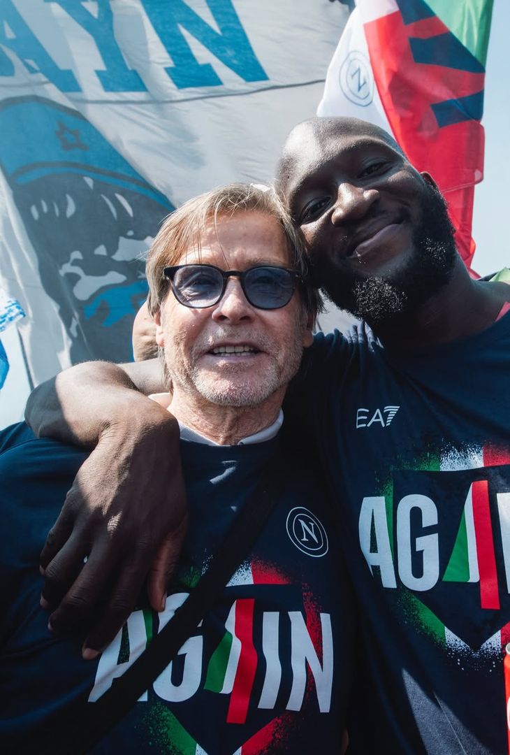 Trofei alzati, esultanze, abbracci, battaglie: il Napoli rivive il 2025 – LA GALLERY - immagine 8