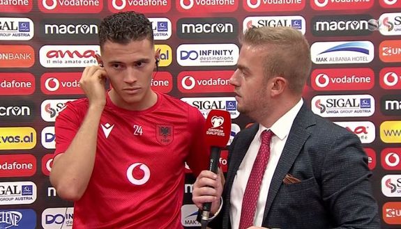 Asllani: “C’era ipotesi prestito, ma restare all’Inter è il mio sogno. Derby? Fiducioso”- immagine 2