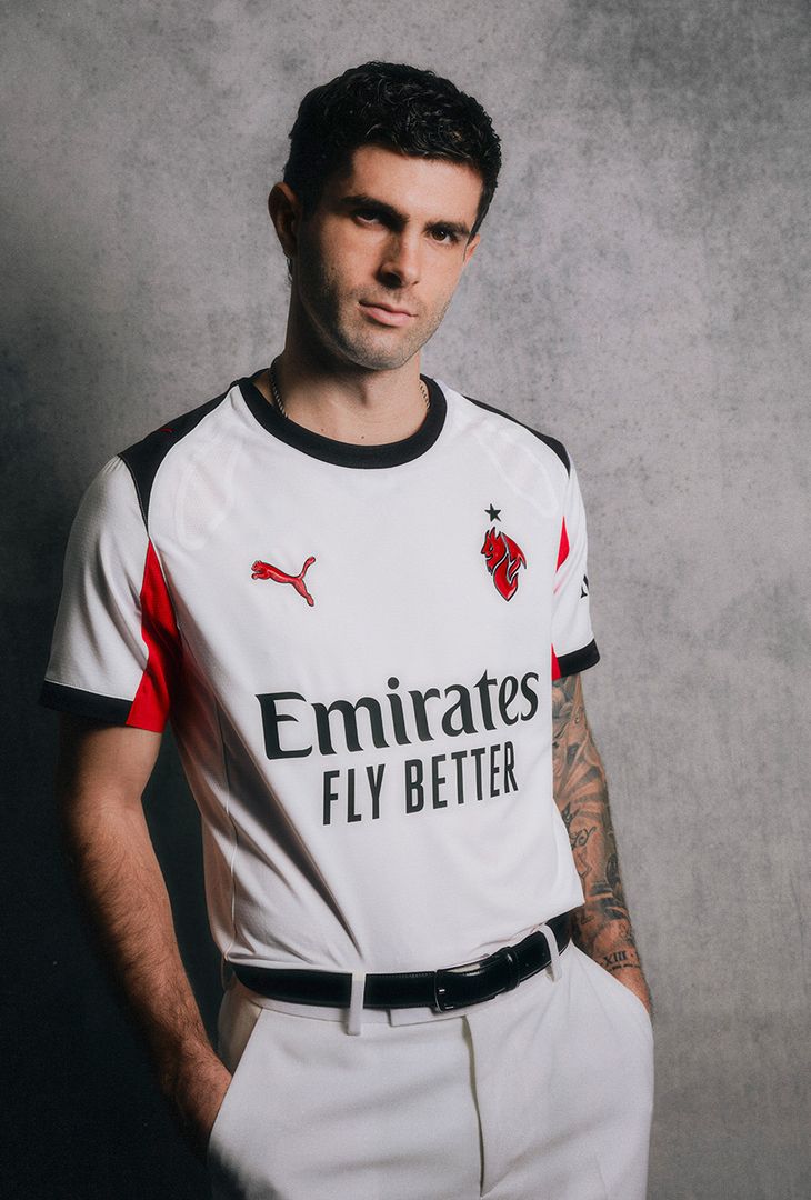 Presentata la nuova seconda maglia ('Away Kit') del Milan per la stagione 2025-2026 | AC Milan News