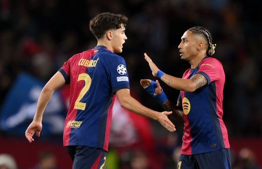 Barcellona, Spagna - 30 aprile 2025: Cubarsì e Raphinha durante la semifinale di Champions League contro l'Inter. (Photo by David Ramos/Getty Images) Barcellona, Raphinha: “Potevo giocare Euro 2020 con l’Italia”- immagine 2