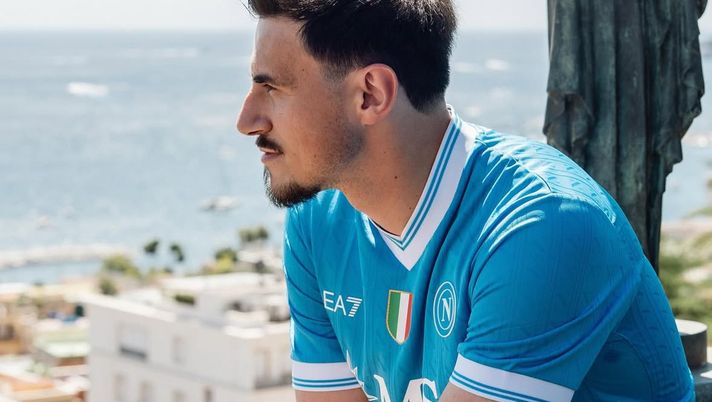 Elmas celebra il suo ritorno: “Sono di nuovo a casa, Napoli non ti lascia mai solo” - immagine 1