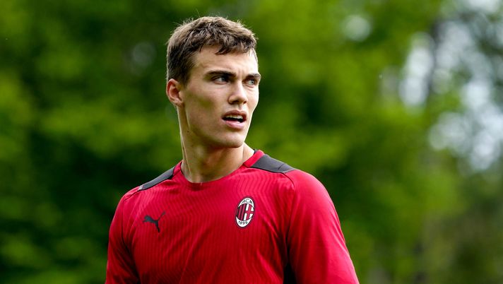 Calciomercato Palermo, Desplanches è in ritiro: in campo dopo l’ufficialità  Calciomercato Palermo, Desplanches è in ritiro: in campo dopo l’ufficialità - immagine 1