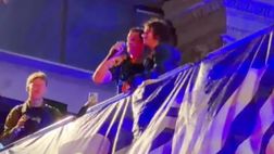 VIDEO FCIN1908 / “E per la gente che…”: Inter, Chivu scatenato canta il coro coi tifosi