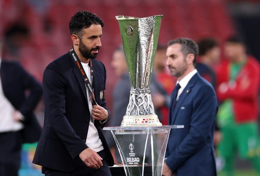 Ruben Amorim, allenatore del Manchester United. (Foto di Michael Steele/Getty Images) Manchester United, Amorim: “Se vorranno me ne andrò, ma voglio restare” - immagine 1
